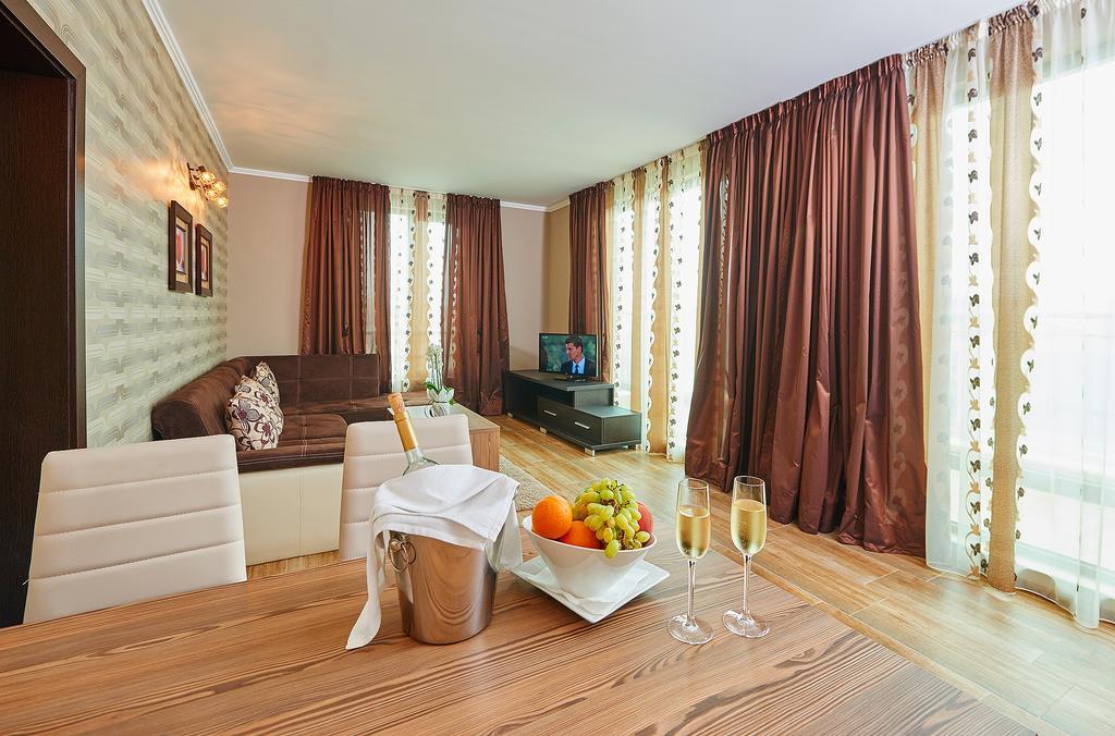 Central Plaza Hotel Pomorie Exterior foto